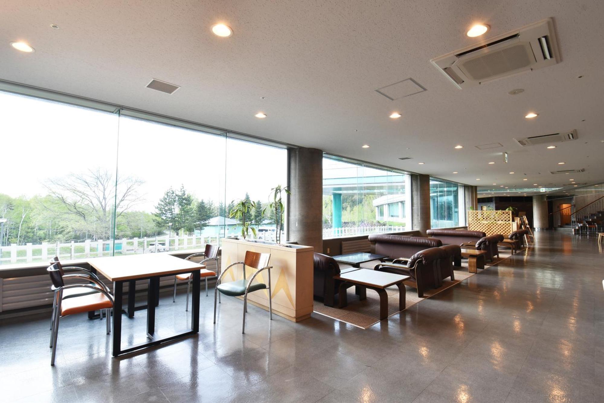 Biei Shirogane Onsen Hotel Park Hills Екстер'єр фото